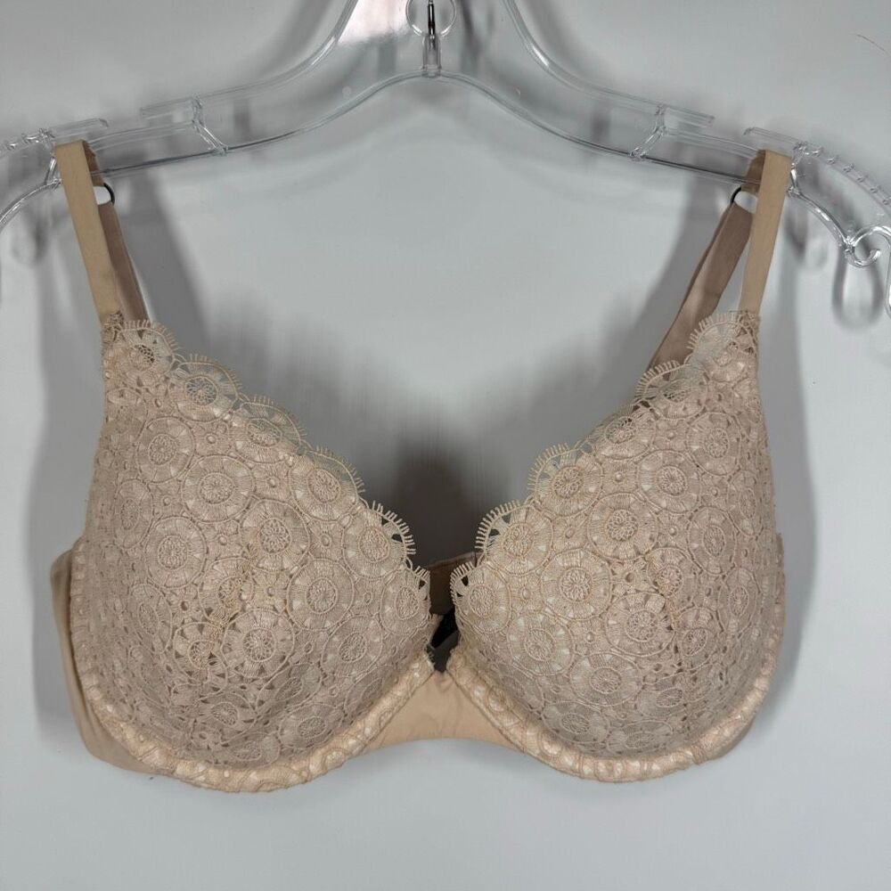 Victoria’s Secret Demi uplift lace bra size 34D